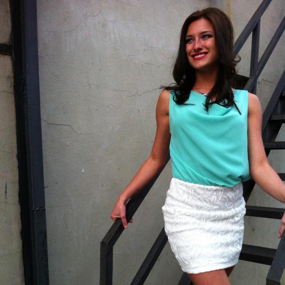 Blue and white backless dress
